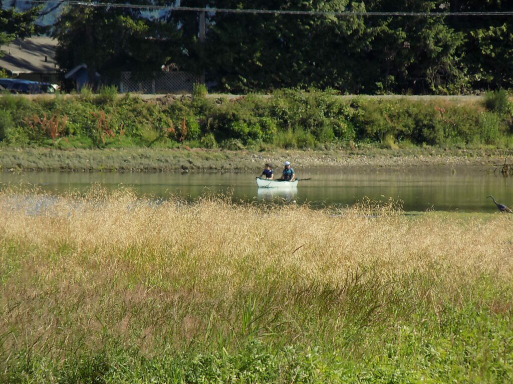 canoers enjoy Big Beef Creek